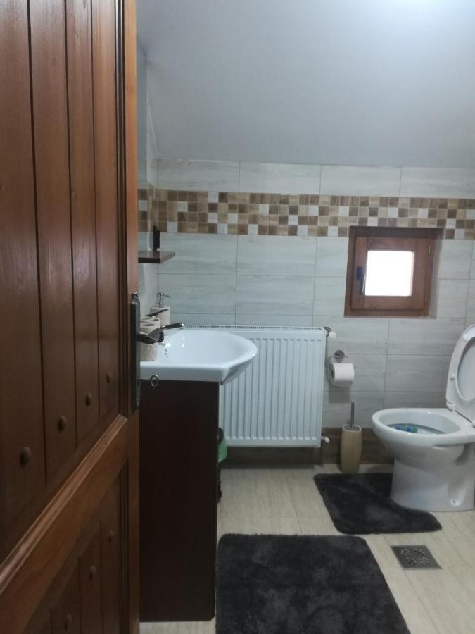 Casa Din Susani Calinesti  Luaran gambar