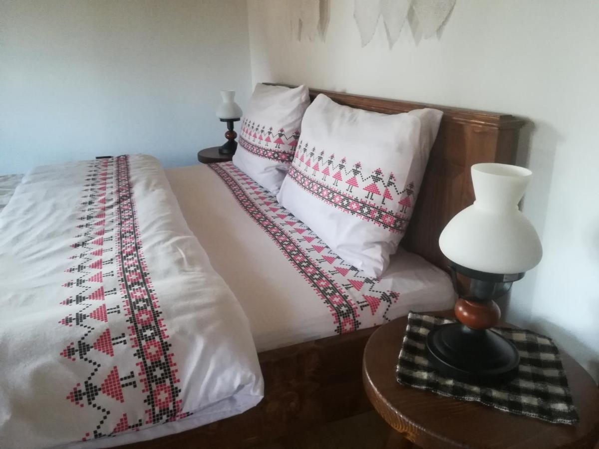 Casa Din Susani Calinesti  Luaran gambar