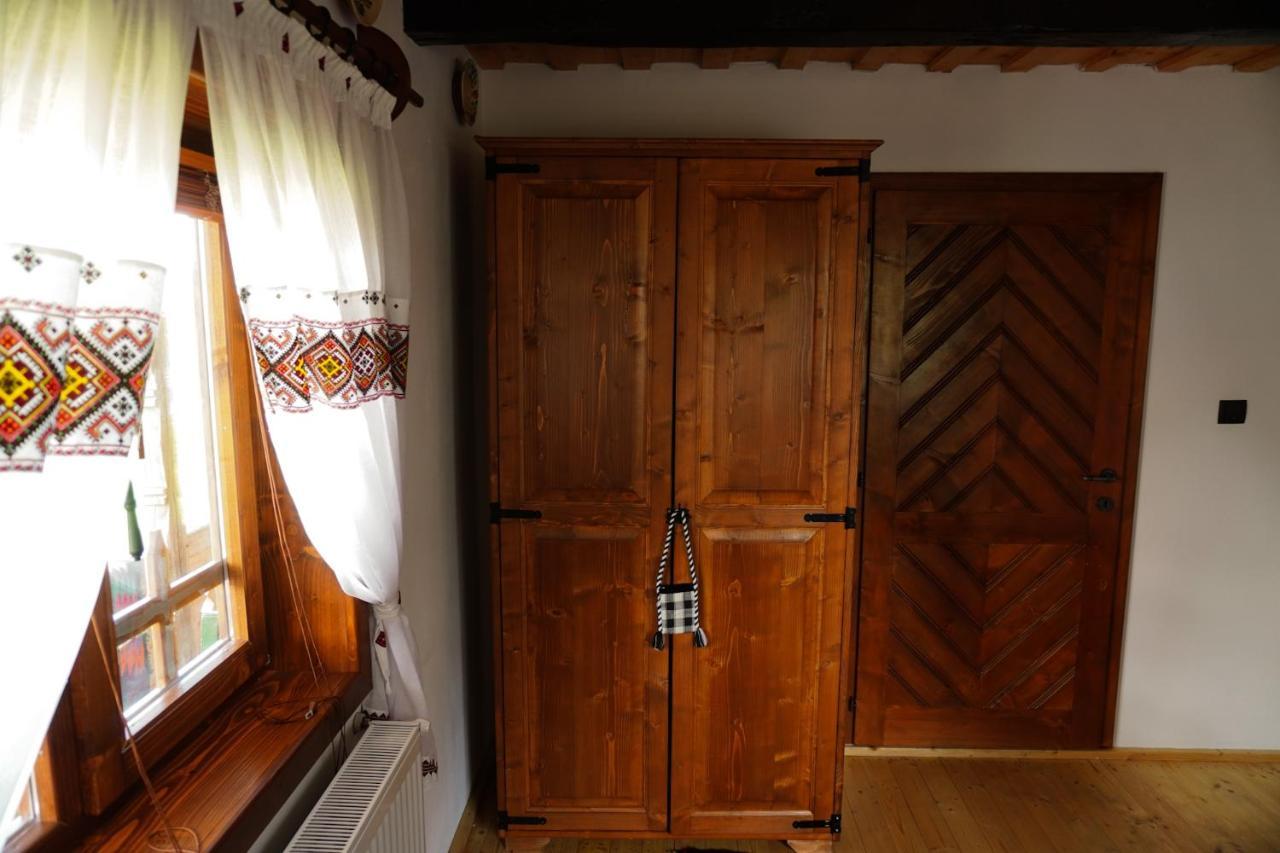 Casa Din Susani Calinesti  Luaran gambar